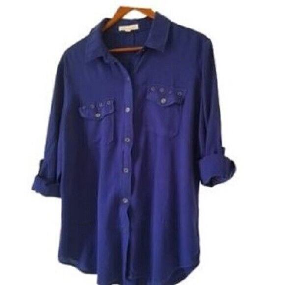 grand & greene Tops - Grand & Greene button-down Blue shirt - Size L